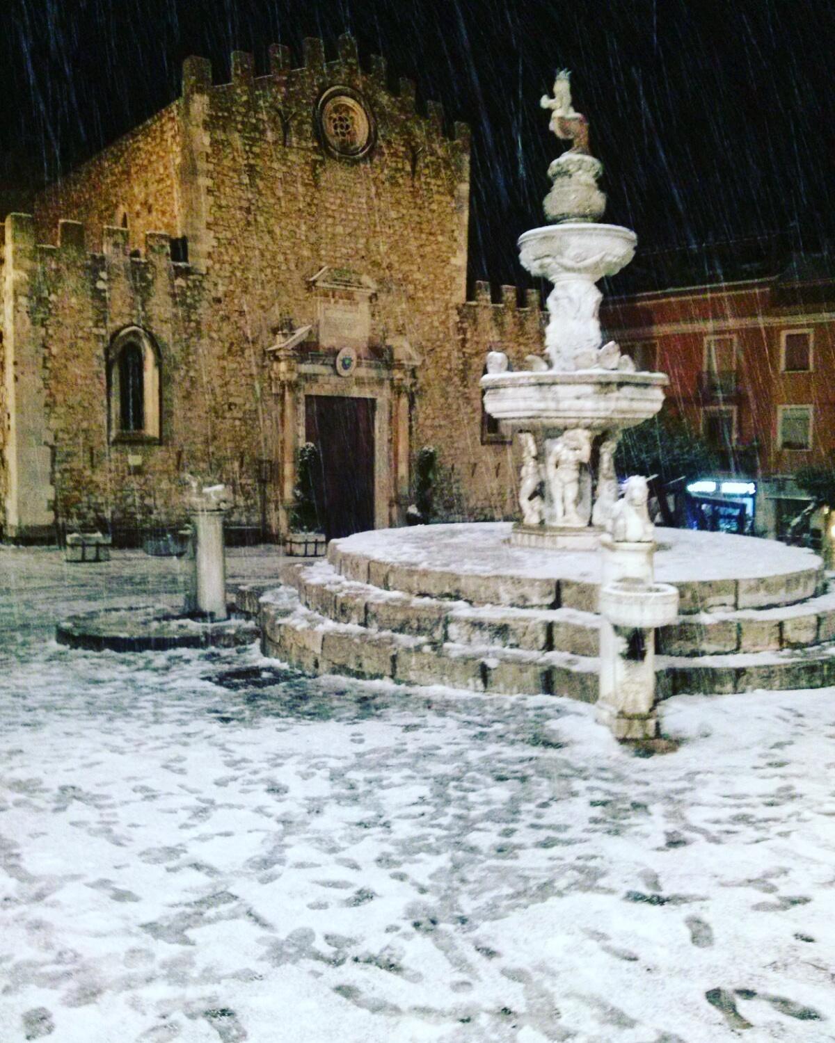 Appartamento Nicoletta Taormina Bagian luar foto